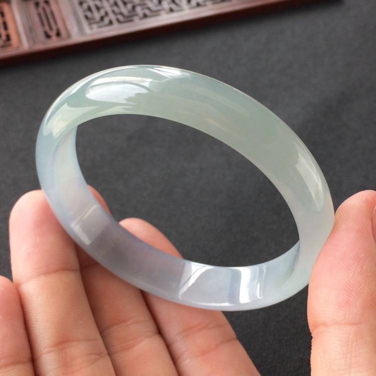(超值推荐)冰种晴水手镯(58.1mm)