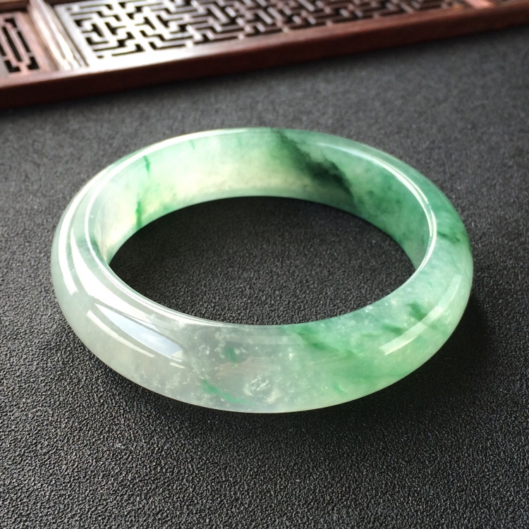 (超值推荐)冰种飘花手镯(57mm)