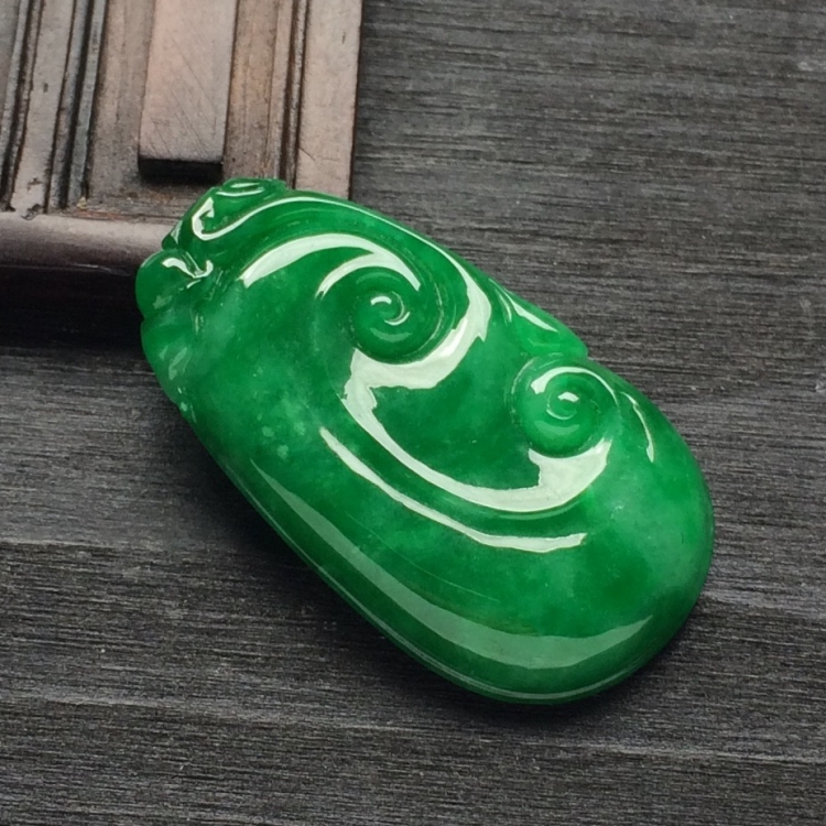 （超值推荐）糯冰种阳绿如意挂件