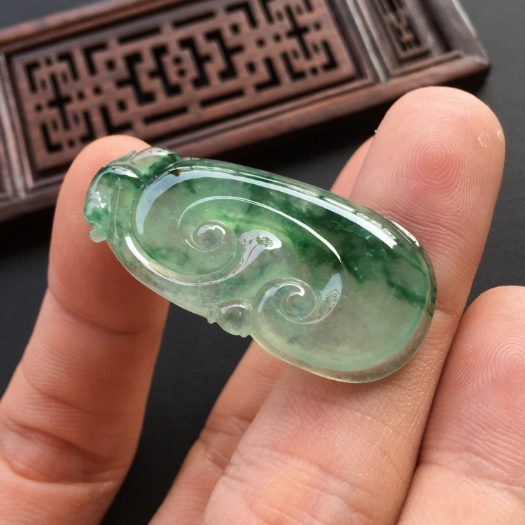 (超值推荐)冰种飘花如意挂件