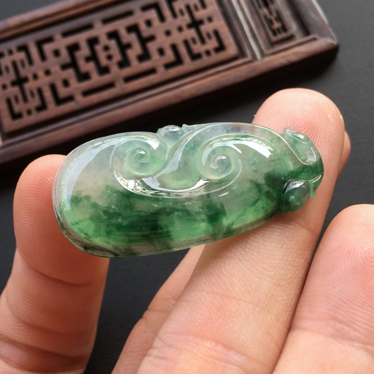 (超值推荐)冰种飘花如意挂件