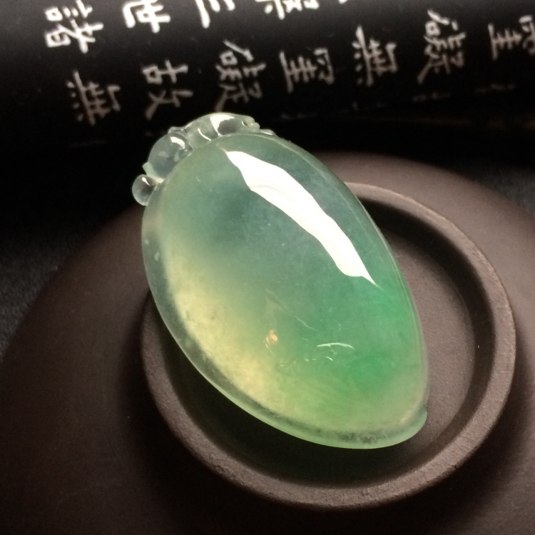 （超值推荐）冰种略飘翠福瓜挂件