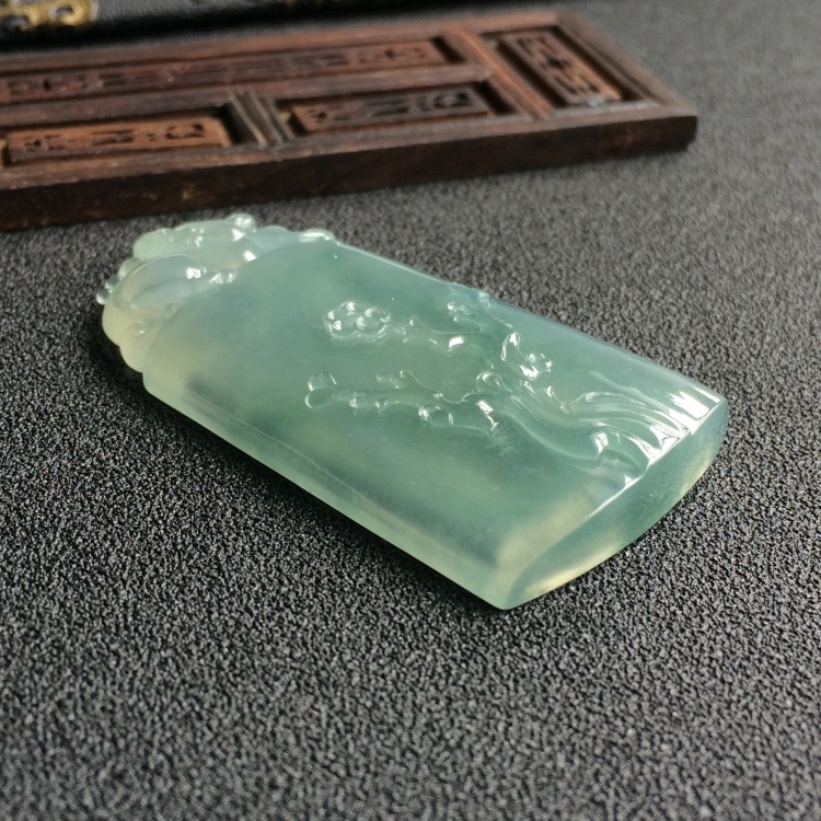 (超值推荐)冰种晴水飘花挂件/胸坠面