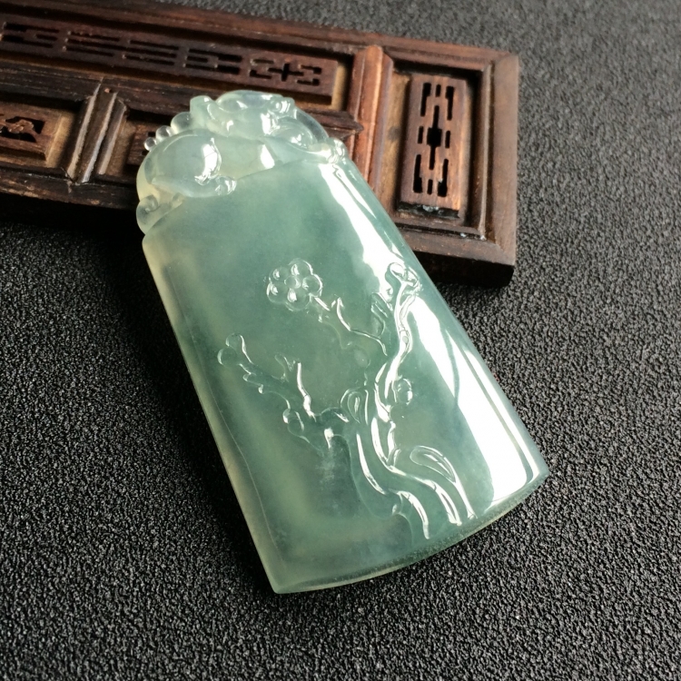 (超值推荐)冰种晴水飘花挂件/胸坠面