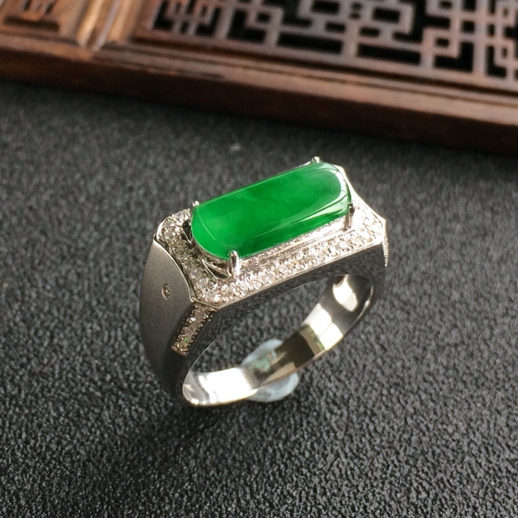 (超值推荐)冰种阳绿镶白金钻石戒指