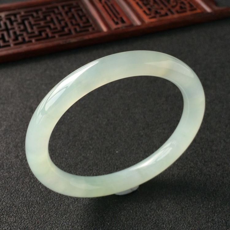 (超值推荐)冰种晴水圆条手镯(53.8mm)