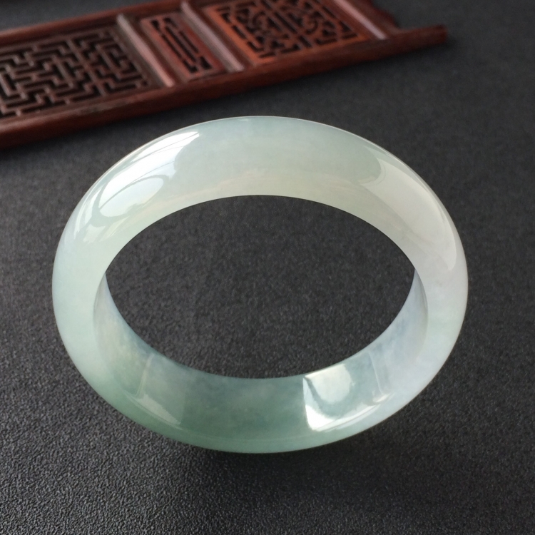 (超值推荐)冰种晴水飘花手镯(57.1mm)