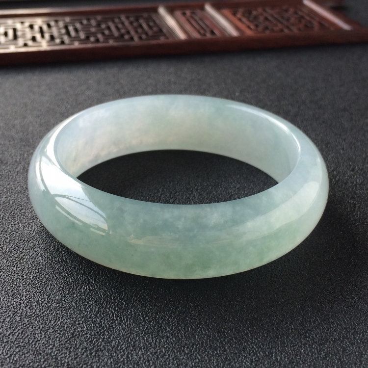 (超值推荐)冰种晴水飘花手镯(57.1mm)