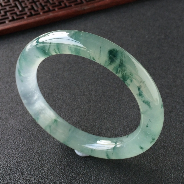 (超值推荐)冰种飘花圆条手镯(54.7mm)