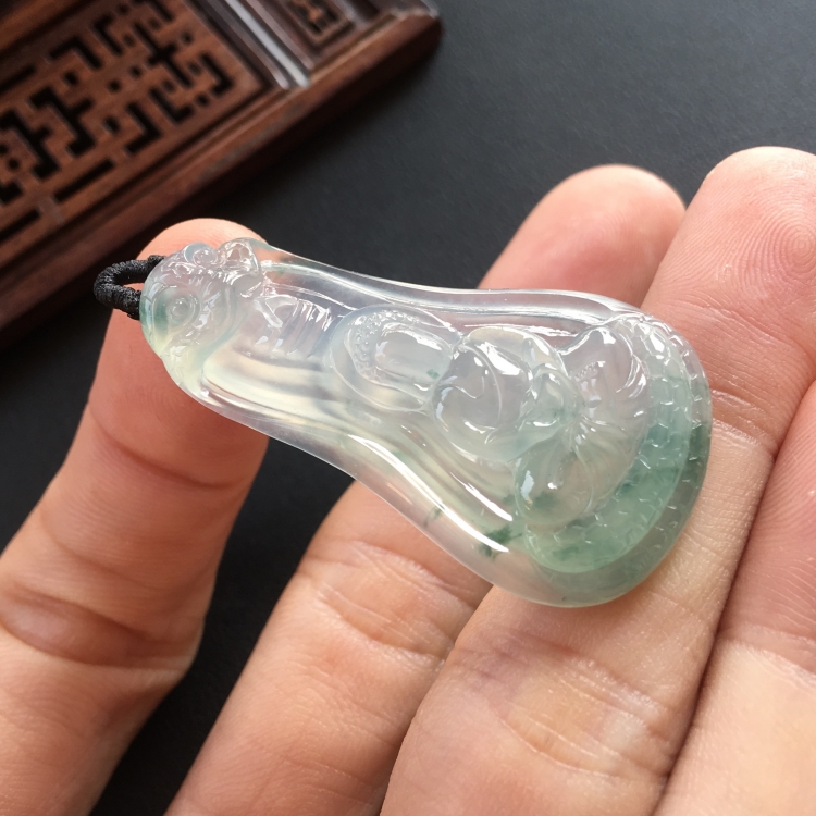 (超值推荐)冰种飘花龙树菩萨挂件