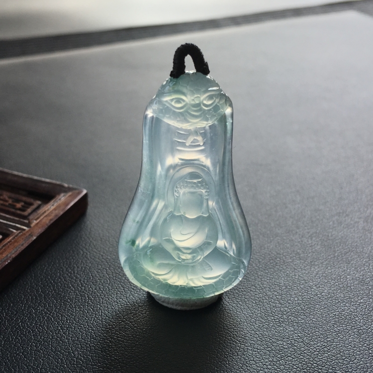 (超值推荐)冰种飘花龙树菩萨挂件