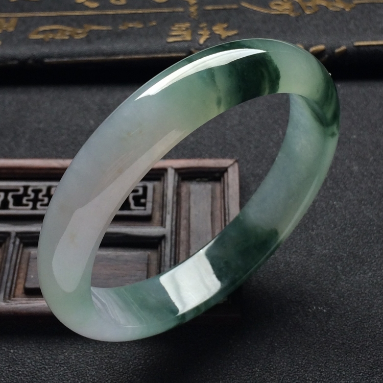 （超值推荐）冰种飘花手镯（58.1mm）