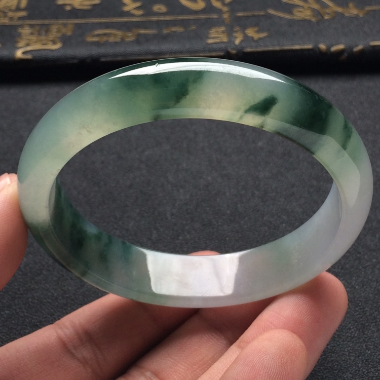 （超值推荐）冰种飘花手镯（58.1mm）
