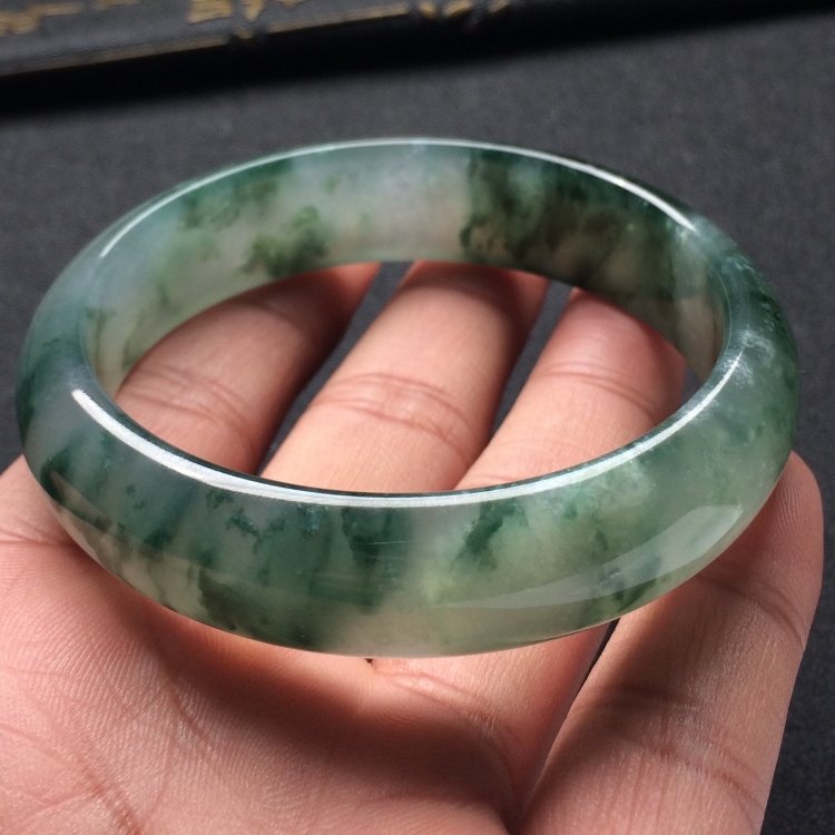 （超值推荐）冰种飘花手镯（58mm）