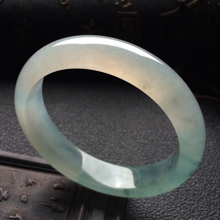 （超值推荐）冰种飘花手镯（57.7mm）