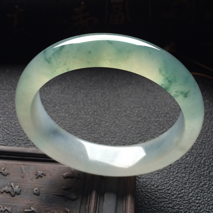 （超值推荐）冰种飘花手镯（57.7mm）