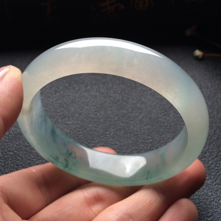 （超值推荐）冰种飘花手镯（57.7mm）