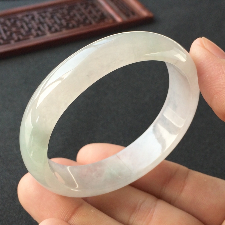 (超值推荐)冰种晴水贵妃镯(54.8mm-48.3mm)