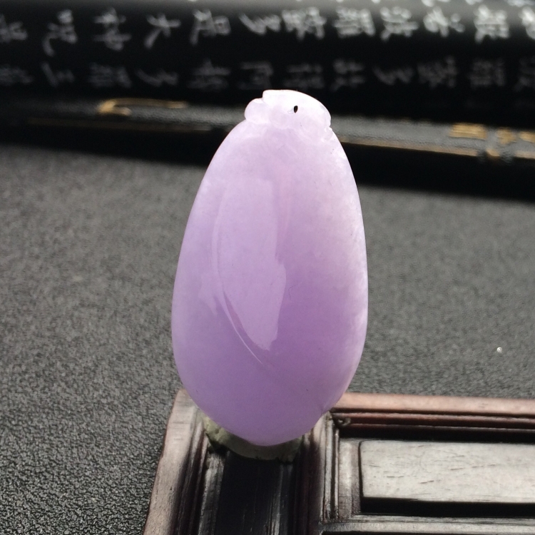（超值推荐）糯冰种紫罗兰福瓜挂件