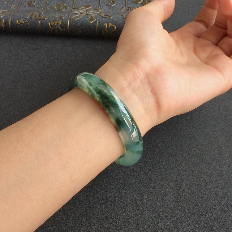(超值推荐)冰种飘花手镯(56.6mm)