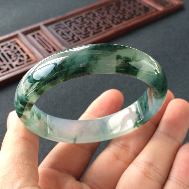 (超值推荐)冰种飘花手镯(56.6mm)