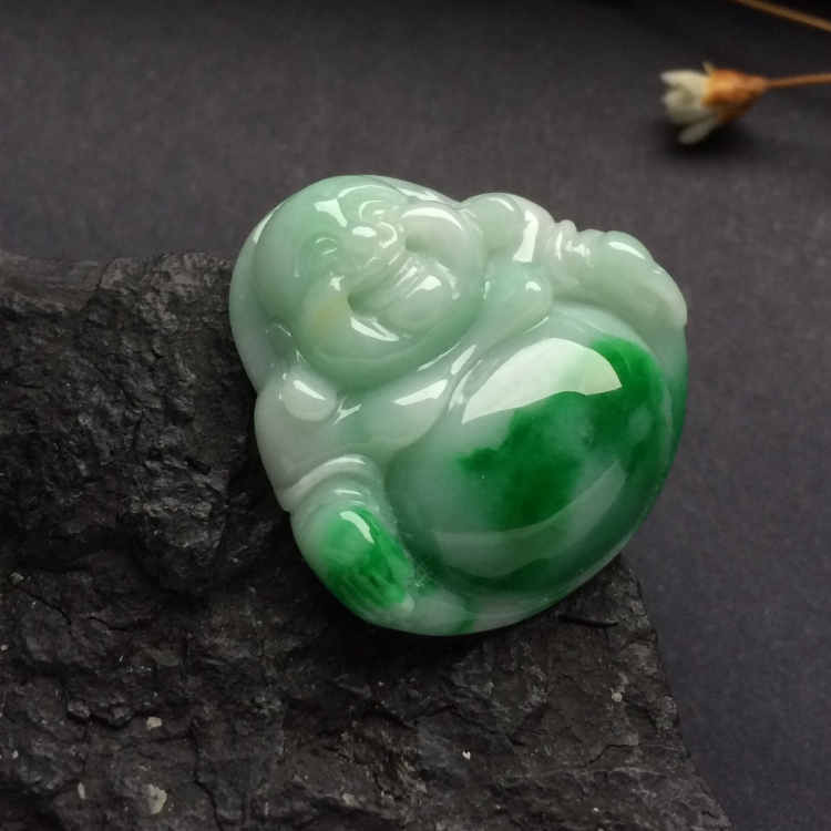 （超值推荐）糯冰种阳绿玉佛挂件