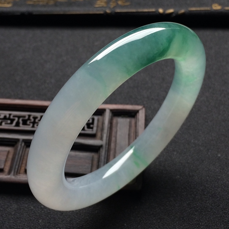 （超值推荐）冰种飘花圆条手镯（56mm）