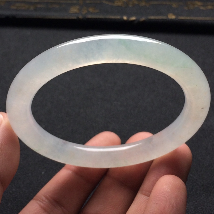 （超值推荐）冰种淡晴水圆条手镯（55.3mm）
