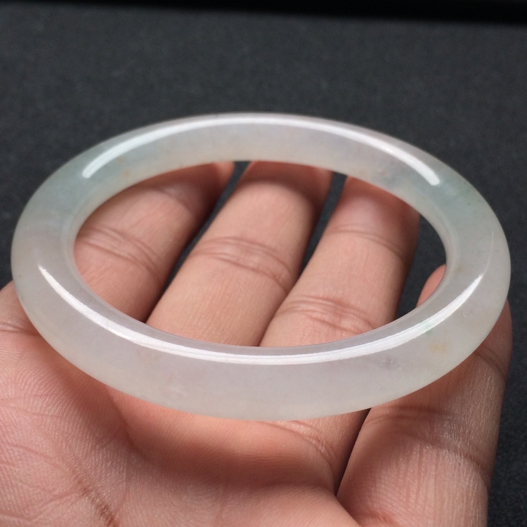 （超值推荐）冰种淡晴水圆条手镯（55.3mm）