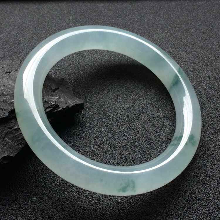 （超值推荐）冰种飘花圆条手镯（55.1mm）