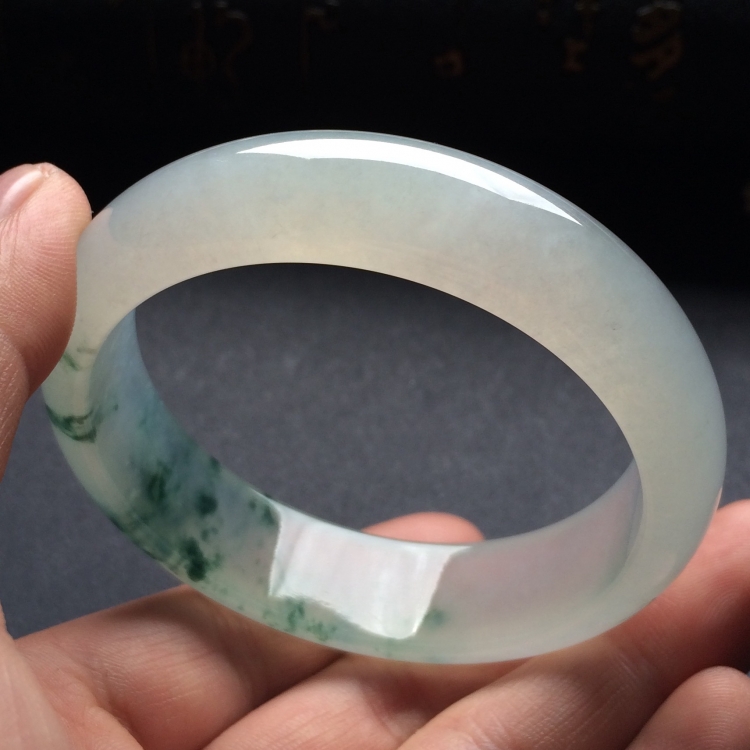 （超值推荐）糯冰种飘花手镯（56.2mm）