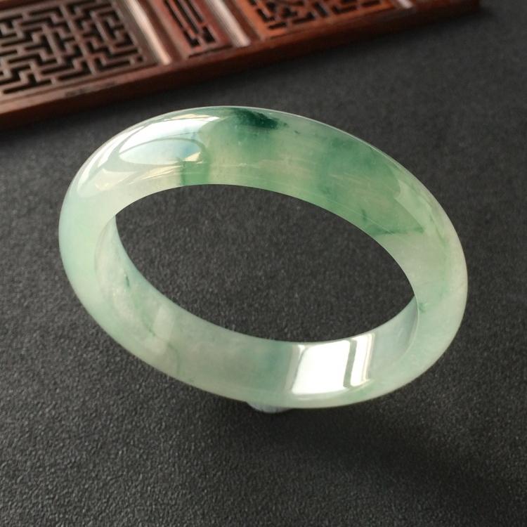 (超值推荐)冰种飘花手镯(56.4mm)