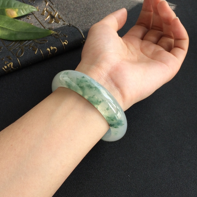 (超值推荐)冰种飘花手镯(59.5mm)