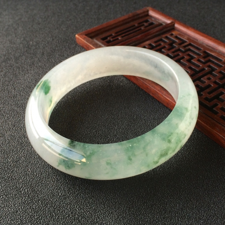 (超值推荐)冰种飘花手镯(59.5mm)
