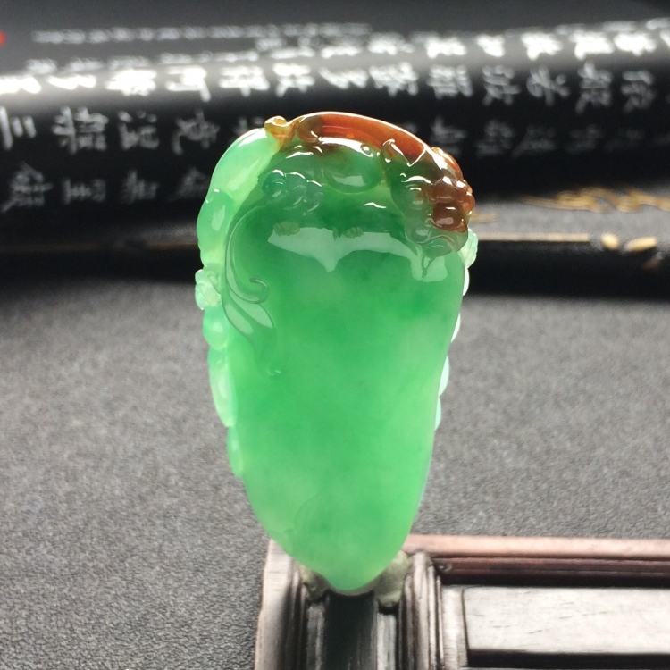 （超值推荐）糯冰种淡黄加绿福瓜挂件