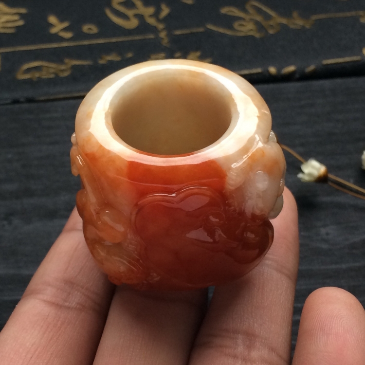（超值推荐）糯冰种红黄翡貔貅如意扳指