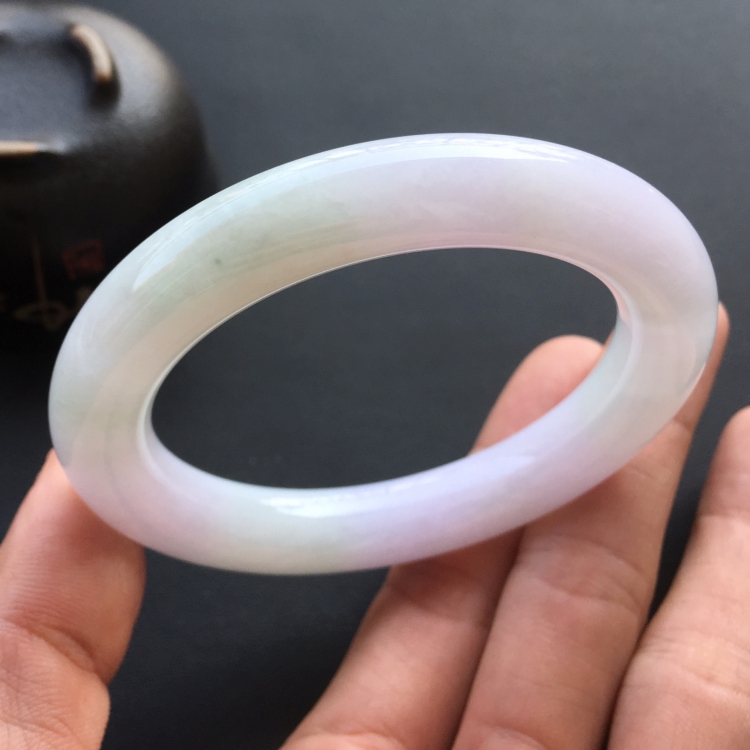 (超值推荐)糯冰种淡紫罗兰圆条手镯(56mm)