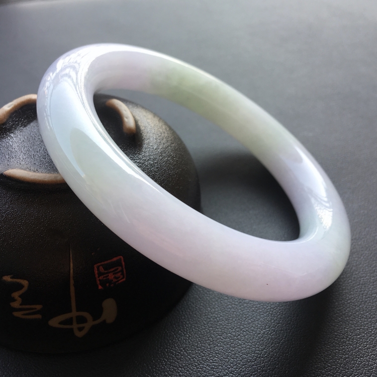 (超值推荐)糯冰种淡紫罗兰圆条手镯(56mm)