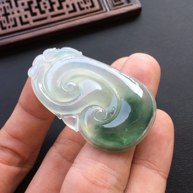 (超值推荐)糯冰种飘花如意挂件
