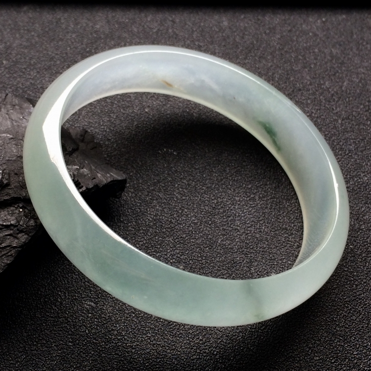 （超值推荐）冰种略飘花贵妃镯（57.5mm-51.8mm）