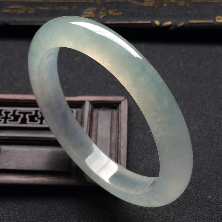 （超值推荐）冰种淡晴水手镯（56.3mm）