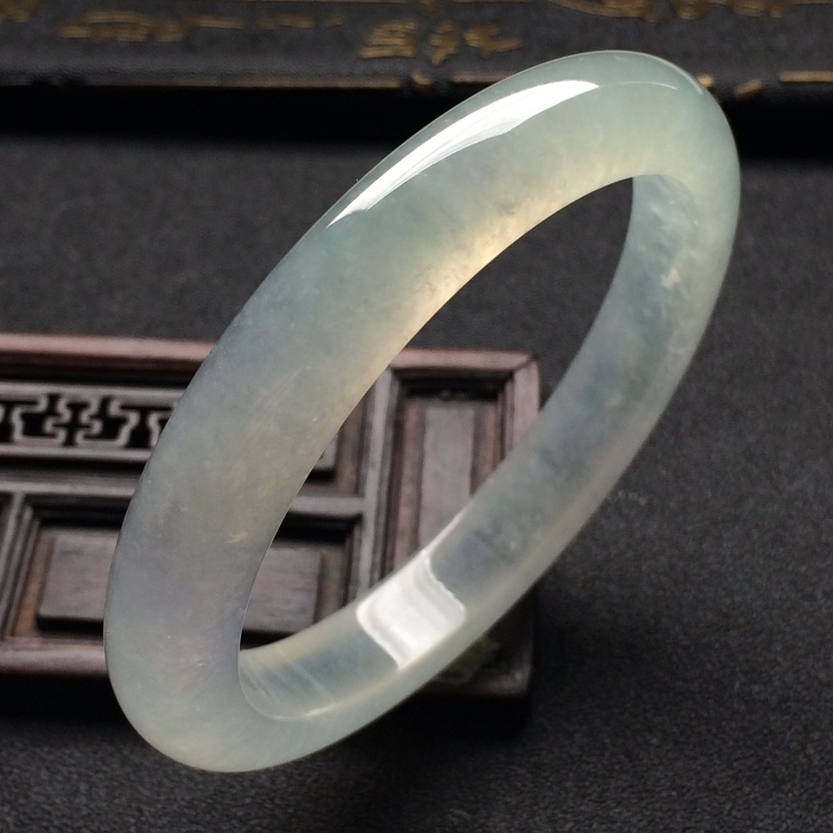 （超值推荐）冰种淡晴水手镯（56.3mm）