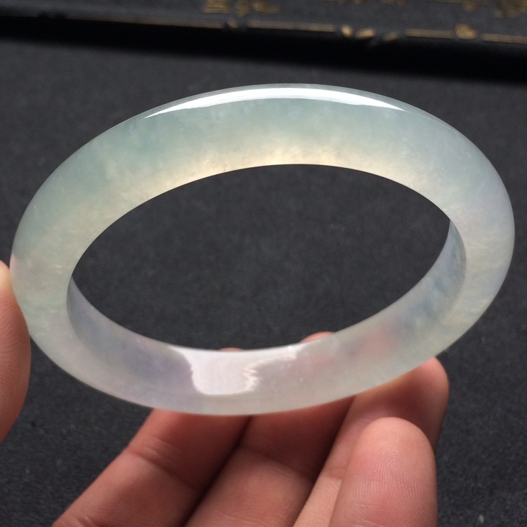 （超值推荐）冰种淡晴水手镯（56.3mm）
