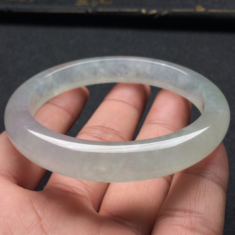 （超值推荐）冰种淡晴水手镯（56.3mm）