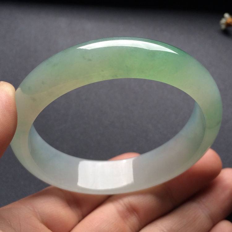 （超值推荐）冰种晴水手镯（57.6mm）