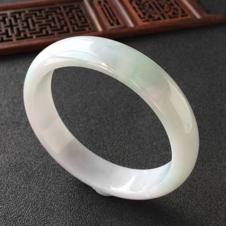 (超值推荐)糯冰种飘花手镯(63.1mm)
