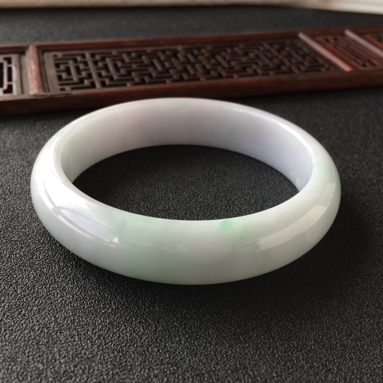 (超值推荐)糯冰种飘花手镯(63.1mm)