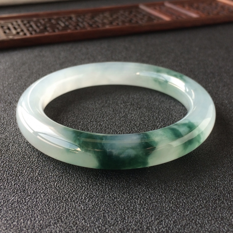 (超值推荐)冰种飘花圆条手镯(54.6mm)