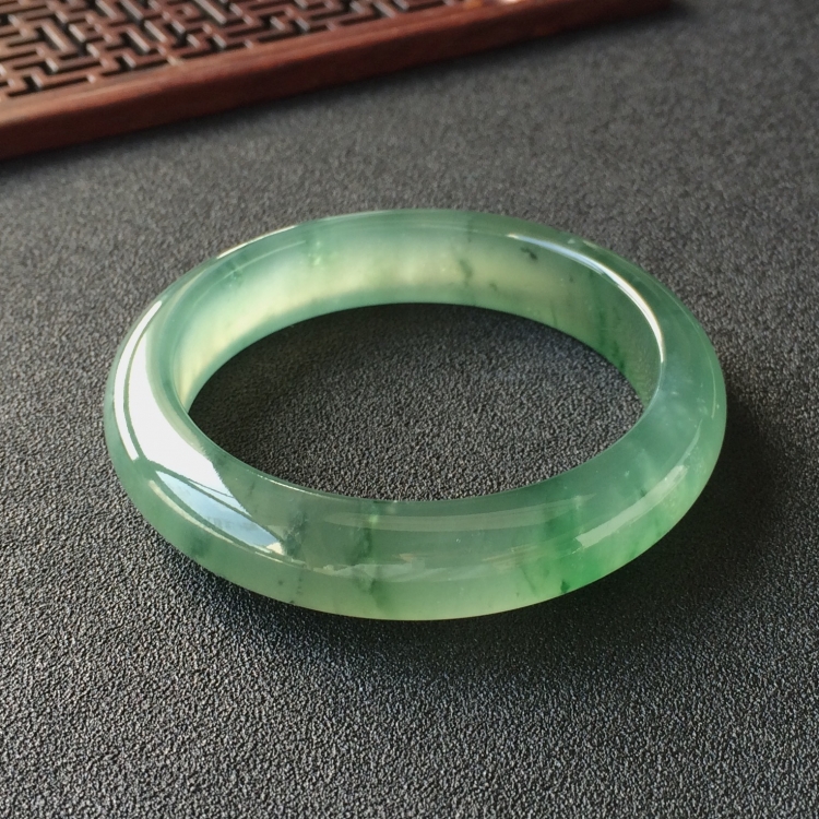 (超值推荐)冰种晴水飘花手镯(53.5mm)