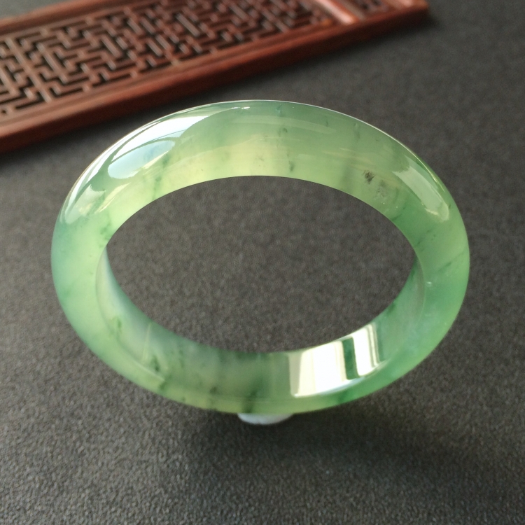 (超值推荐)冰种晴水飘花手镯(53.5mm)